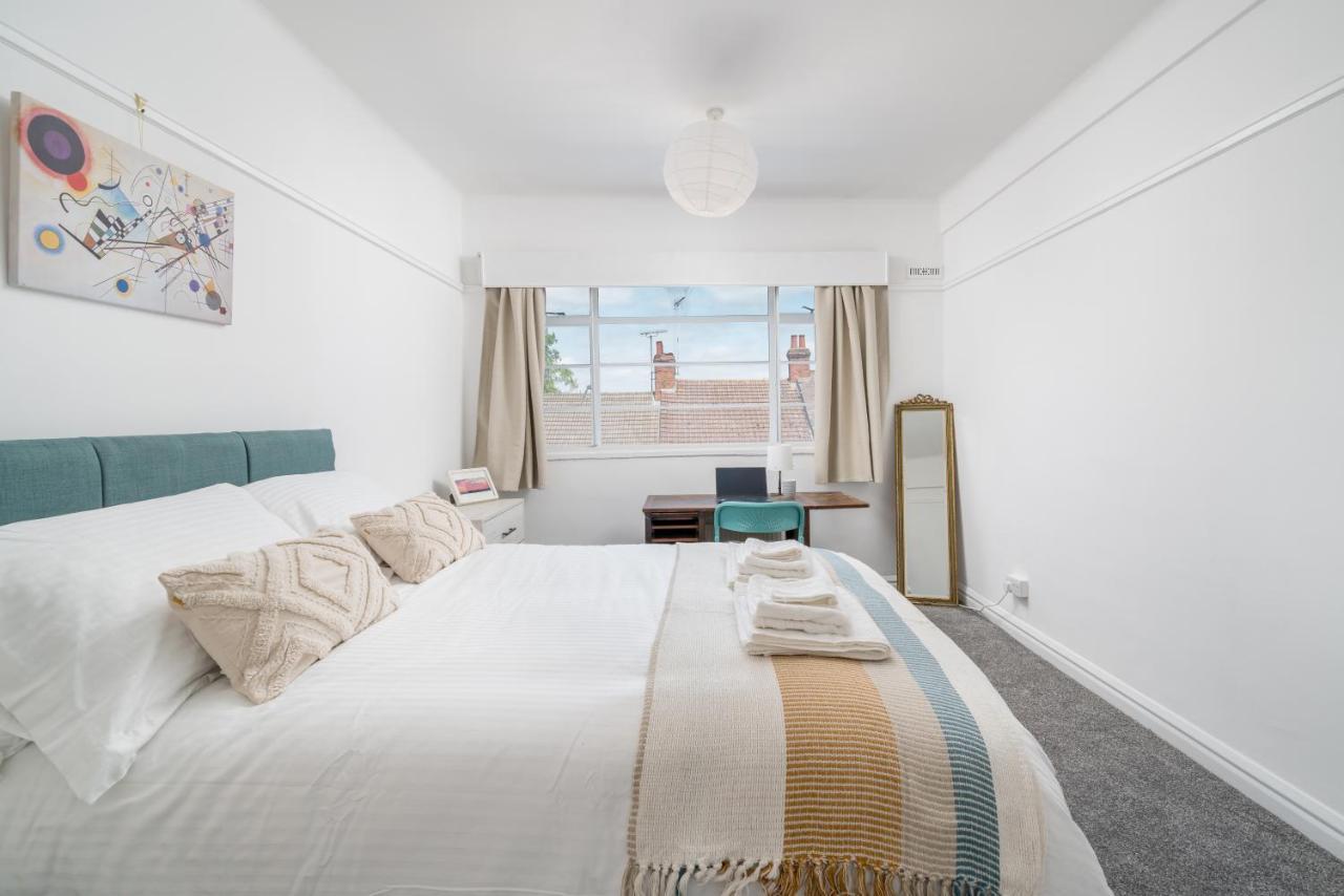 Апартаменты Bright West Hampstead Retreat Лондон Экстерьер фото